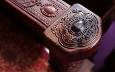 红木家具厂为您介绍为什么各人都爱红木家具？